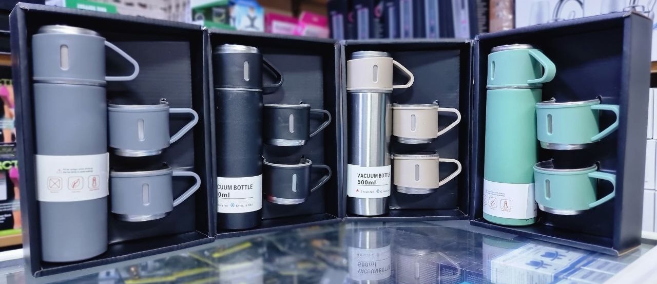 Vacuum Flask Set with 3 Stainless Steel Cups Combo – 500ml